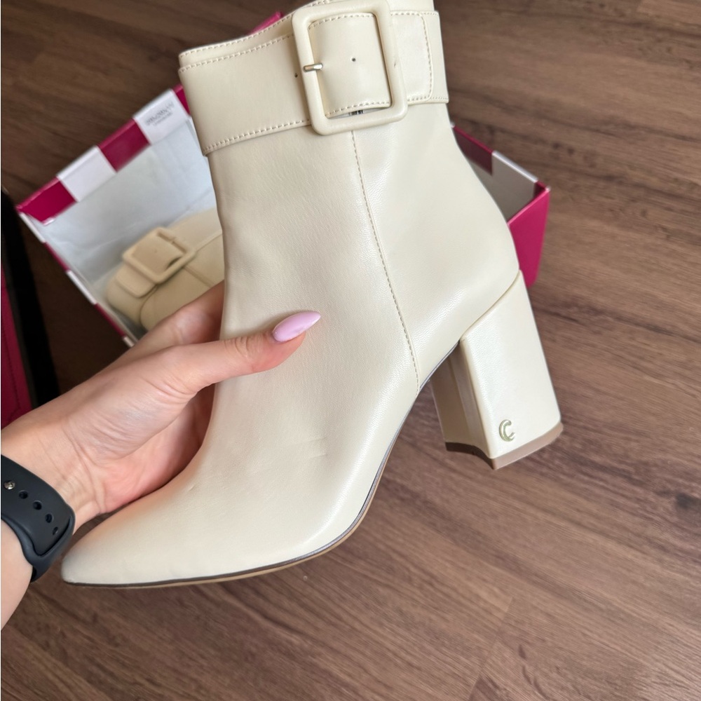 Sam Edelman Cream Ankle Boots